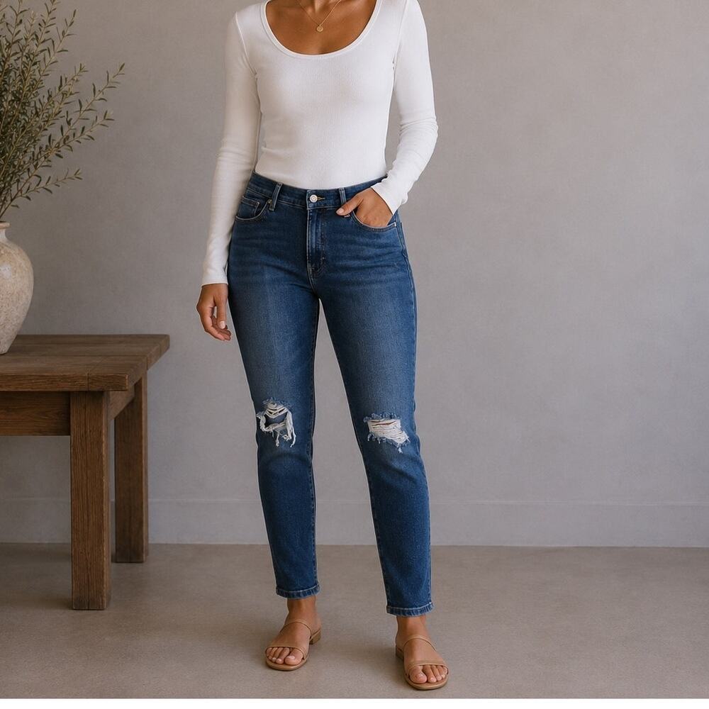 Good American Blue Style GLL941T Distressed Skinny Jeans 15